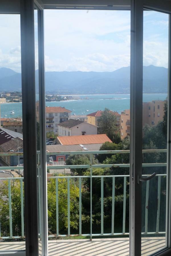 La Terrasse De Saint-Jean Apartment Аячо Екстериор снимка